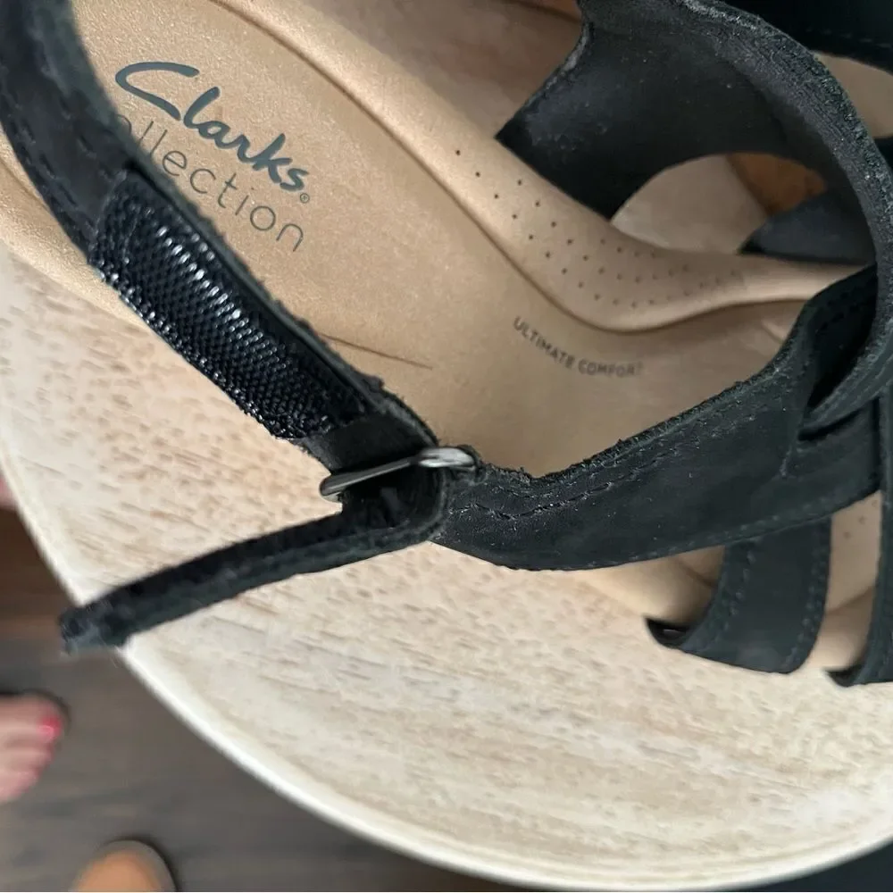 Clark’s Rose Erin Wedge Black Sandals Size 7.5 NWOB